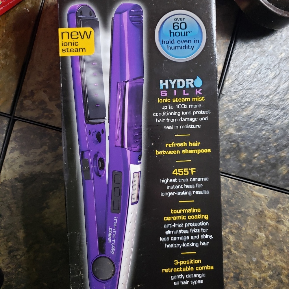 Conair hydrasilk flat Iron